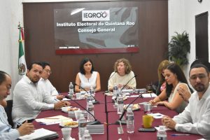Coordinar acciones encaminadas a promover la participación de las mujeres en espacios de toma de decisiones en el ámbito público en el Estado.