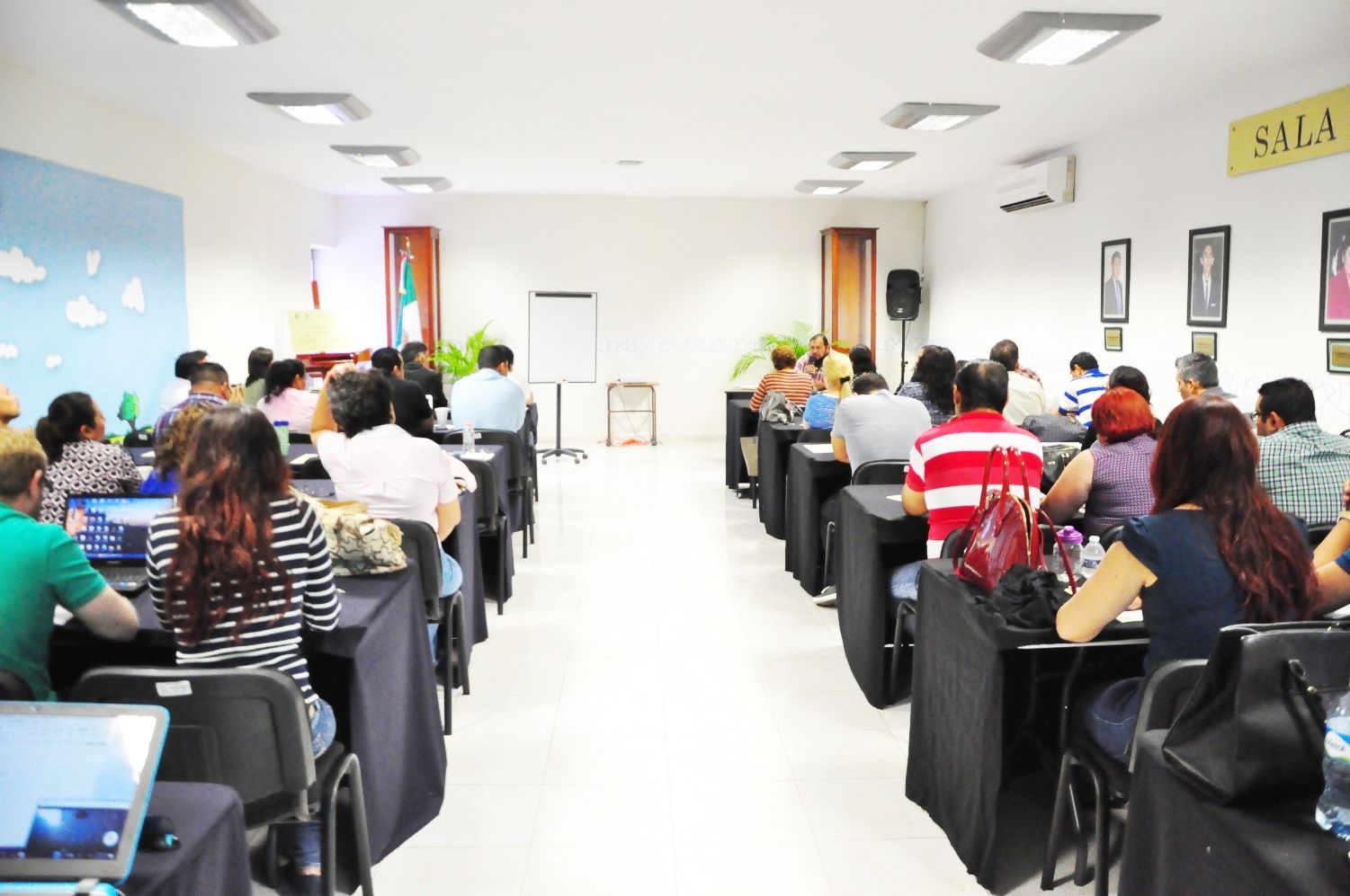 001 28-Ene-17 Maestria en DH
