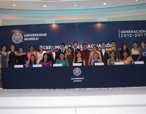 GRADUACIÓN DE LA GENERACIÓN 2012-2017 DE LAS LICENCIATURAS EN DERECHO Y PSICOLOGÍA DE LA UNIVERSIDAD MODELO