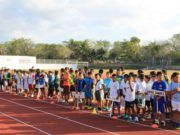 ENTREGÓ GOBIERNO DE BACALAR UNIFORMES A EQUIPOS JUVENILES