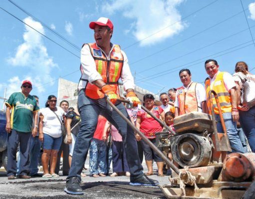 SUMA JUAN CARRILLO CAMIONES RECOLECTORES Y ARRANCA PROGRAMA DE BACHEO