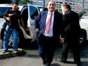 RETIRAN ESCOLTAS A FÉLIX GONZÁLEZ Y BUSCAN QUITARLE A ROBERTO BORGE 10 CUSTODIOS QUE TIENE DE MÁS