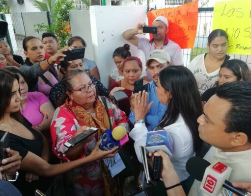 BJ | Qué sea despedido; es lo que exigen 80 padres a autoridades de escuela que encubre a presunto conserje violador