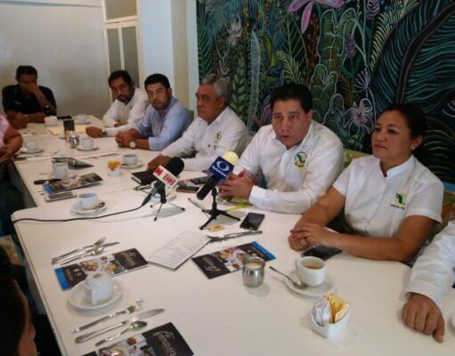 Seguridad en las escuelas y plazas para los maestros, los temas a tratar en reunión entre la SEQ y el SITEM
