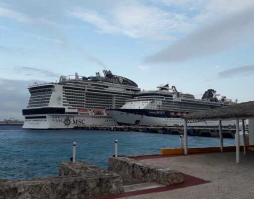Cozumel | Arriba crucero MSC Meraviglia a muelle cozumeleño. Personal de sanidad Internacional inició el protocolo de investigación