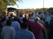 OPB | Productores azucareros protestan contra precios altos bloqueando acceso a planta