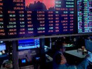Tras anuncio de la OMS de calificar Coronavirus como pandemia, bolsas de valores del mundo y Wall Street se hunden
