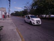 Taxistas prevén panorama incierto| Algunos tianguis con poca afluencia