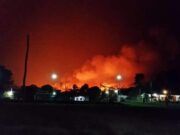 Combaten más de 100 brigadistas y bomberos incendio en comunidad David Gustavo Gutiérrez