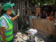 PM | Gobierno de Laura Fernández comienza la entrega de apoyos alimentarios a familias de las colonias La Fe y Tierra Nueva