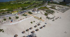 Naderías Totales | Desterrados del paraíso: cómo se redujeron los accesos públicos a las playas en Cancún