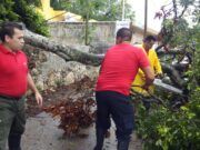 Bacalar | Auxilia municipio a habitantes por torrenciales lluvias