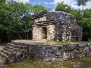 BJ | Cancún tiene 163 monumentos, 18 vestigios arqueológicos y cenotes, urge diversificar el turismo y que no sea sólo playa y mar