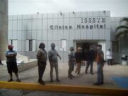 BJ | Más de 200 empleados se manifiestan para exigir la destitución del director del ISSSTE de Cancún