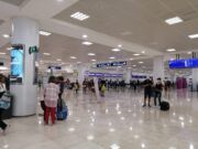 Drástico descenso de turistas extranjeros y captación de divisas en México durante junio