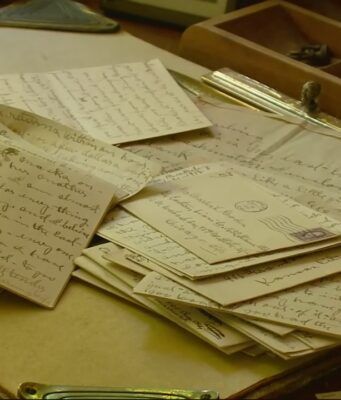 Opinión | #IR-onías || Relaciones epistolares en extinción contribuyen a la inteligencia / Isabel Rosas