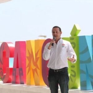 Funcionario en Benito Juárez.