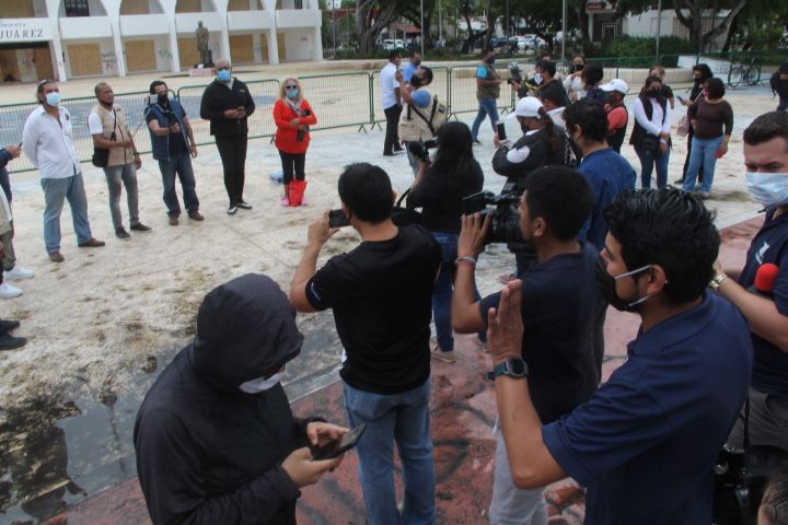 Protesta agresiones a periodistas