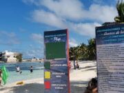 IM | Con estricto protocolo sanitario en playas, promueve gobierno reactivación turística Letreros con medidas sanitarias.