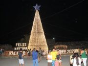 Bacalar | Enciende Alexander Zetina majestuoso árbol de Navidad Bacalar árbol de navidad