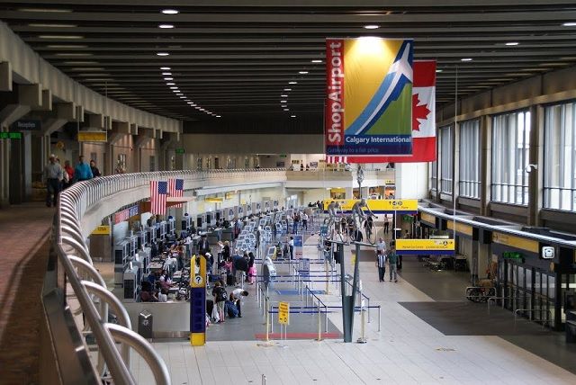 2020-12-09 Aeropuerto Canadá Canadá COVID vuelos Cancún