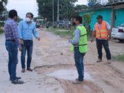 Bacalar | Supervisa Alexander Zetina obras de bacheo