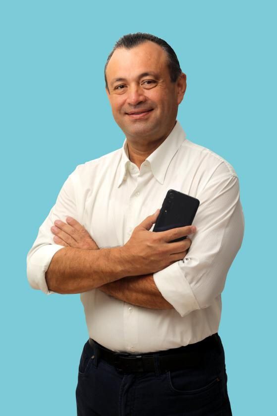 Eloy Peniche Ruiz, aspirante externo por el PAN