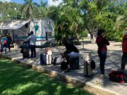 Varados más de 100 turistas en aeropuerto de Cancún, por haber expirado sus pruebas Covid