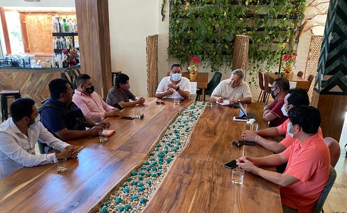 Grupo Piramide Zona COstera Tulum
