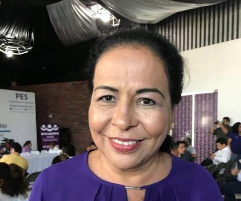 Designa PT a Trinidad Guillén como candidata en Bacalar