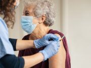 Alcanza QRoo 23% de adultos mayores vacunados contra Covid-19