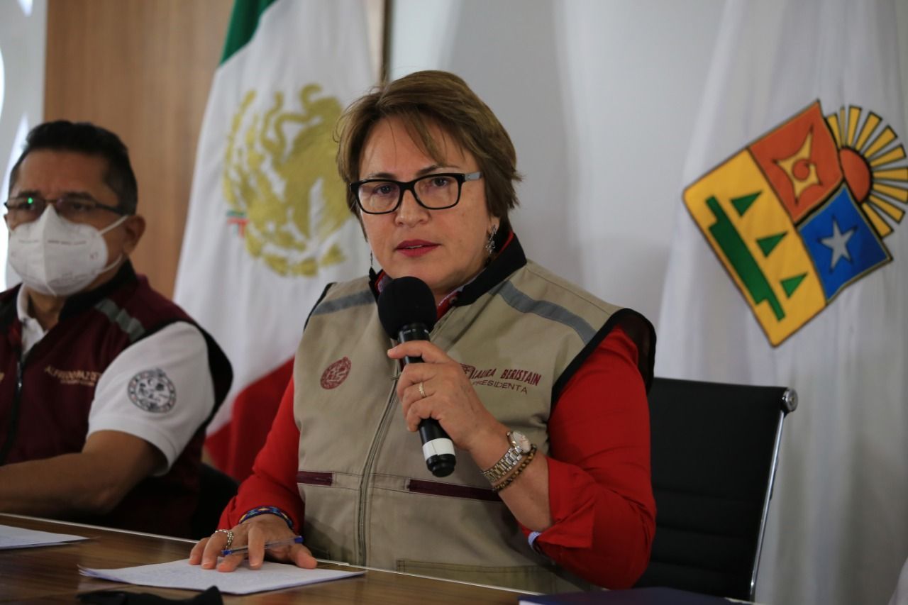 laura-beristain-con-paso-firme-en-su-defensa-al-derecho-al-agua-de-los-ciudadanos-1