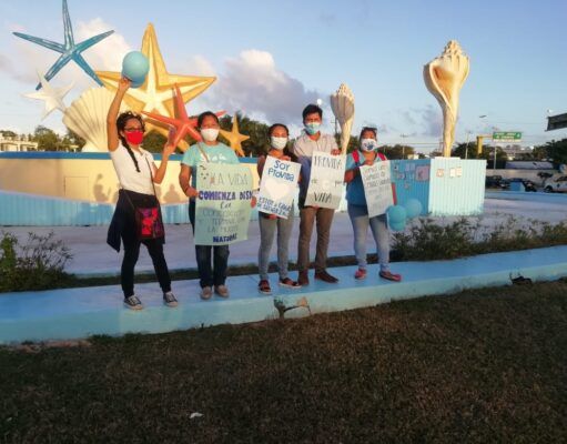 Protestan en Cancún centenar de providas por trabajos legislativos sobre el aborto