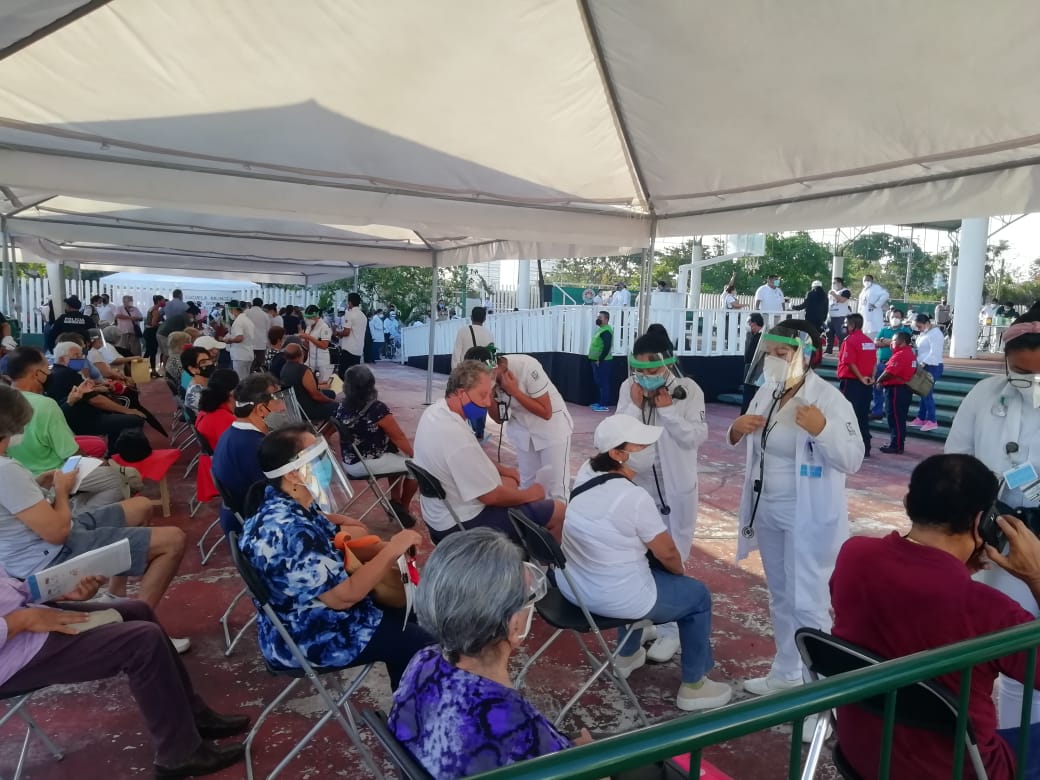 reanudan-jornada-de-vacunacion-en-covid-19
