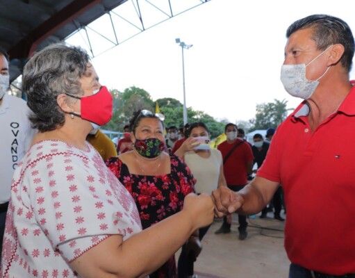 A los campesinos les han quitado y los han engañado mucho: Beatriz Paredes