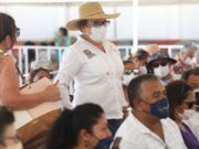 Solidaridad | Acude Laura Beristain a vacunarse contra el Covid-19
