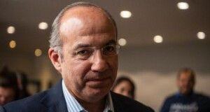 Después de gira por Q.Roo, Felipe Calderón informa que tiene COVID-19