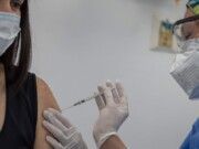 Anuncian segundas dosis de AstraZeneca para mayores de 40 en BJ