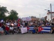 Por tercer día consecutivo, miles de cubanos mantienen las protestas contra su gobierno