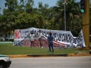 Colocan manta para mantener canchas aledañas del estadio «Beto» Ávila