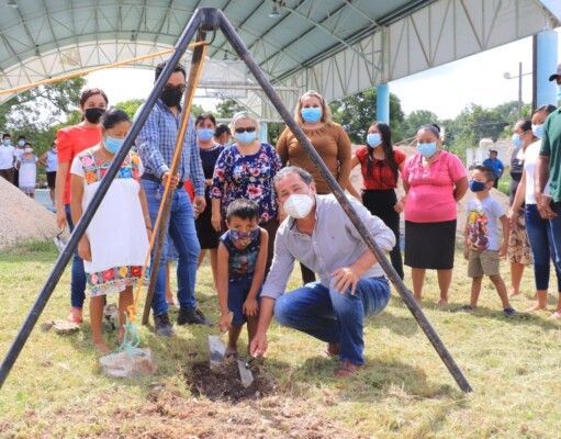 Bacalar | Niños de Tierras Negras contarán con parque infantil