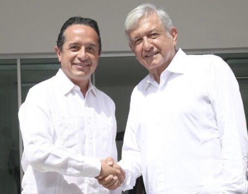 Felicita Carlos Joaquín a AMLO en Tercer informe presidencial