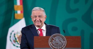 Pájaros en el Alambre | Mencionan a Carlos Joaquín y a Mauricio Vila en Mañanera de AMLO