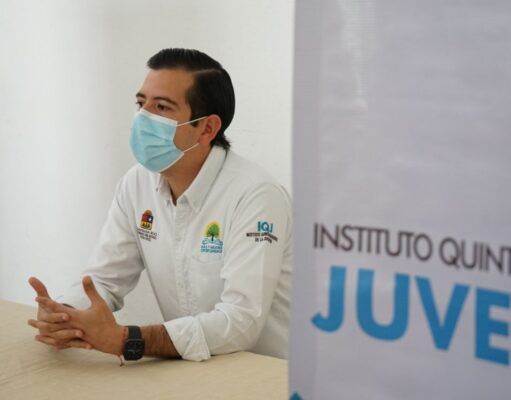 Premia gobierno de Carlos Joaquín a jóvenes emprendedores