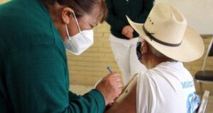 Más de 99 mil adultos mayores de QRoo ya tienen su esquema completo de vacunación contra Covid-19