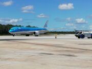 Arriba a Cancún primer vuelo procedente de Ámsterdam de la empresa KLM