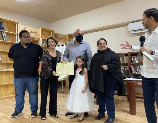 Premió Vértice a ganadores del concurso de cuento Rafael del Pozo y Alcalá