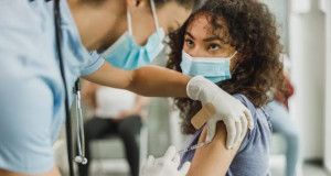 Anuncian primera dosis de vacunas contra Covid-19 para adolescentes en Cancún