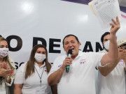 Empieza Nivardo Mena con el pie izquierdo; viola la Constitución en su registro como candidato del MAS