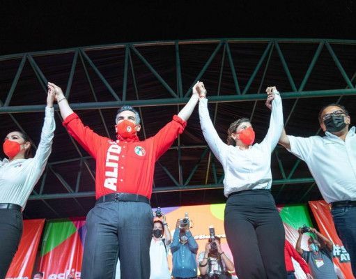 Toma protesta Leslie Hedricks como virtual candidata a la gubernatura del PRI